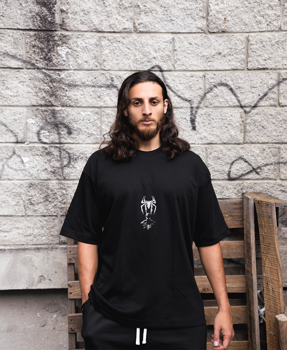 Camiseta Oversized Negra Spiderman