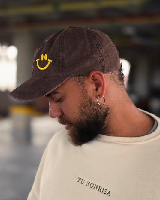 Gorra básica washed bordada