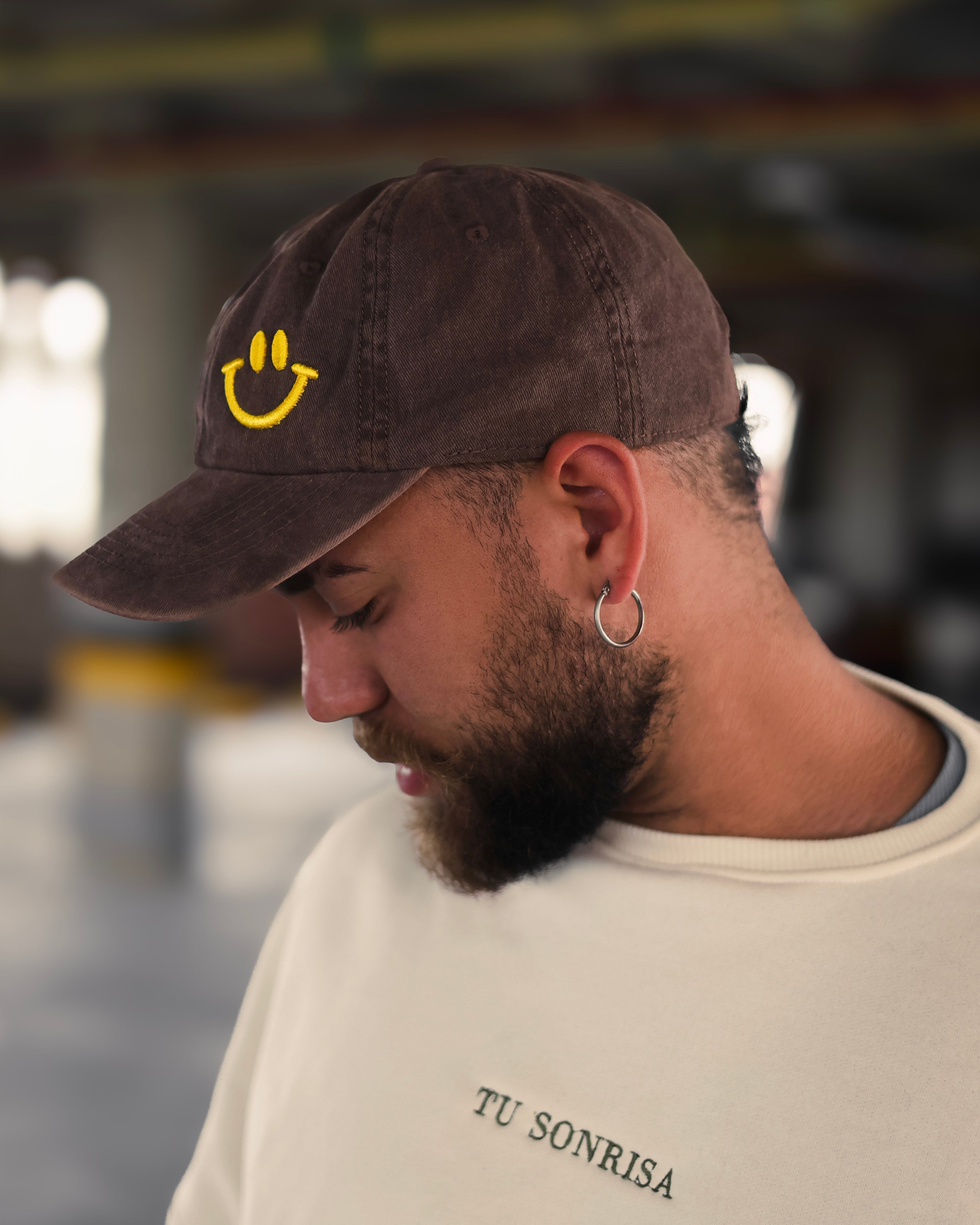 Gorra básica washed bordada