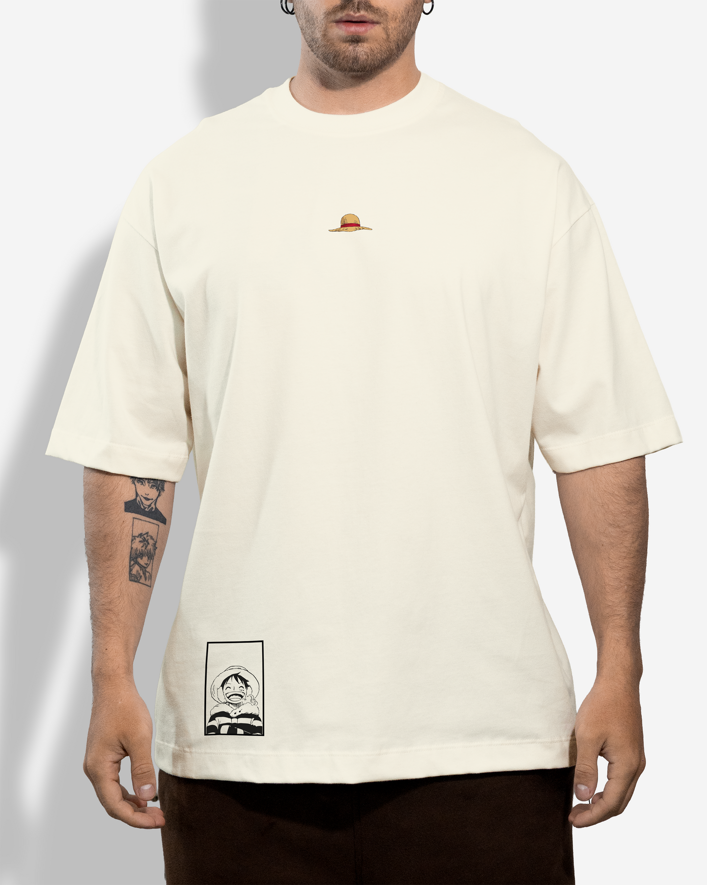 Camiseta Oversized Crema Luffy