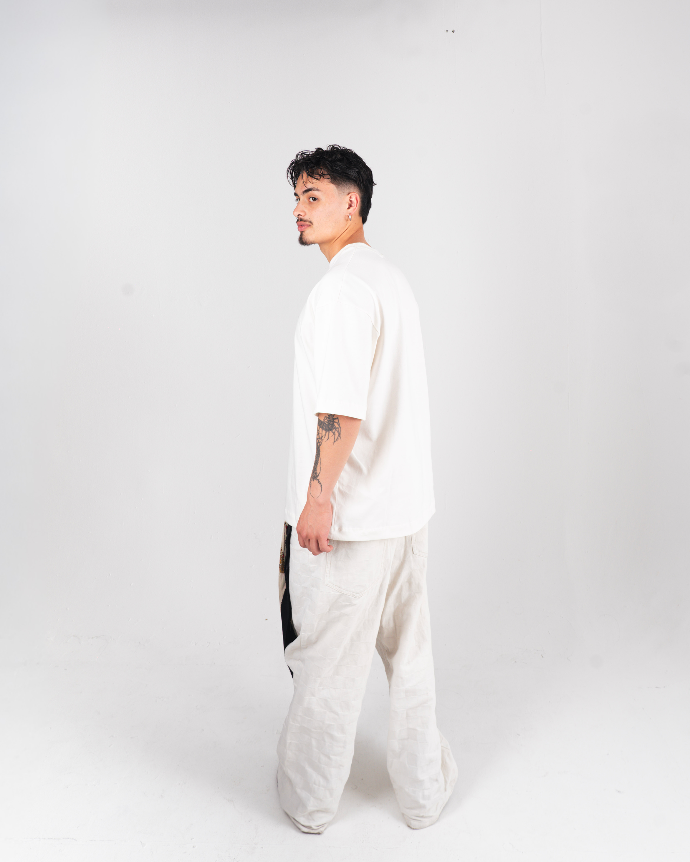 Camiseta Oversized One Piece Luffy Marfil/Nude
