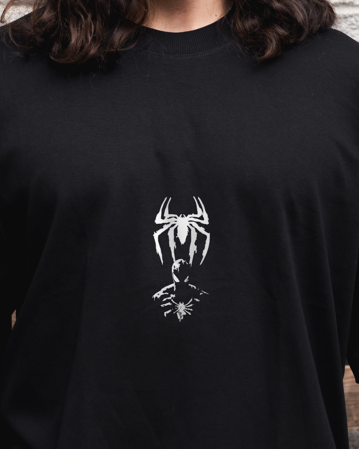 Camiseta Oversized Negra Spiderman